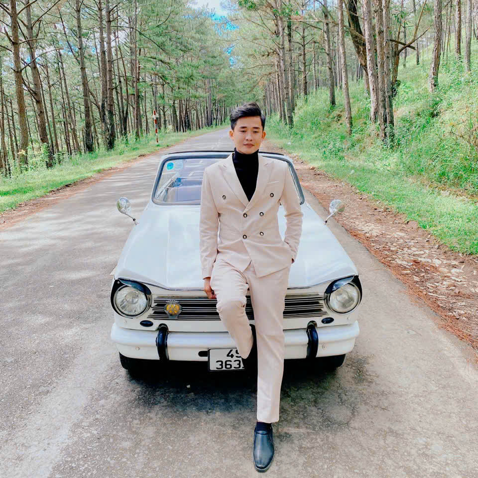 NGUYỄN HOÀNG TIẾN